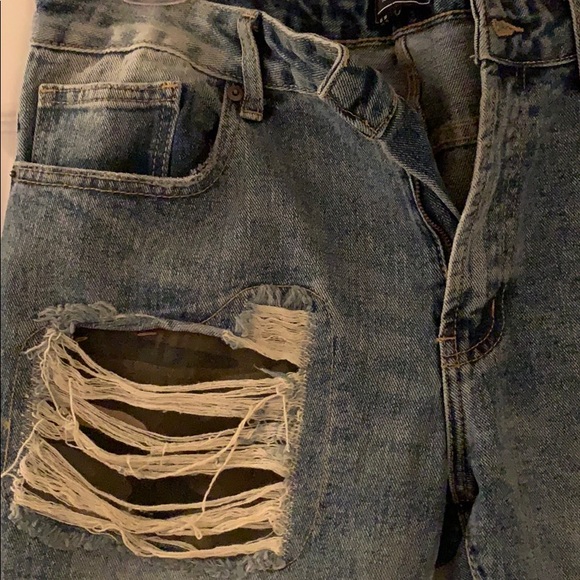 Forever21 Men Jeans - Picture 2 of 8